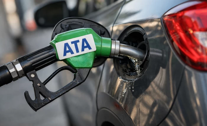 Αντί για ευρώ… λίτρα: Σχέδιο για ΑΤΑ σε κουπόνια καυσίμων στο τραπέζι